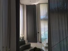 Κεντρική πόρτα άξονα